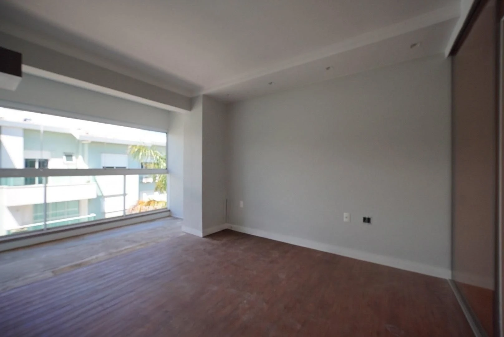 205 m² apartment with a private pool and a jacuzzi — photo 25
