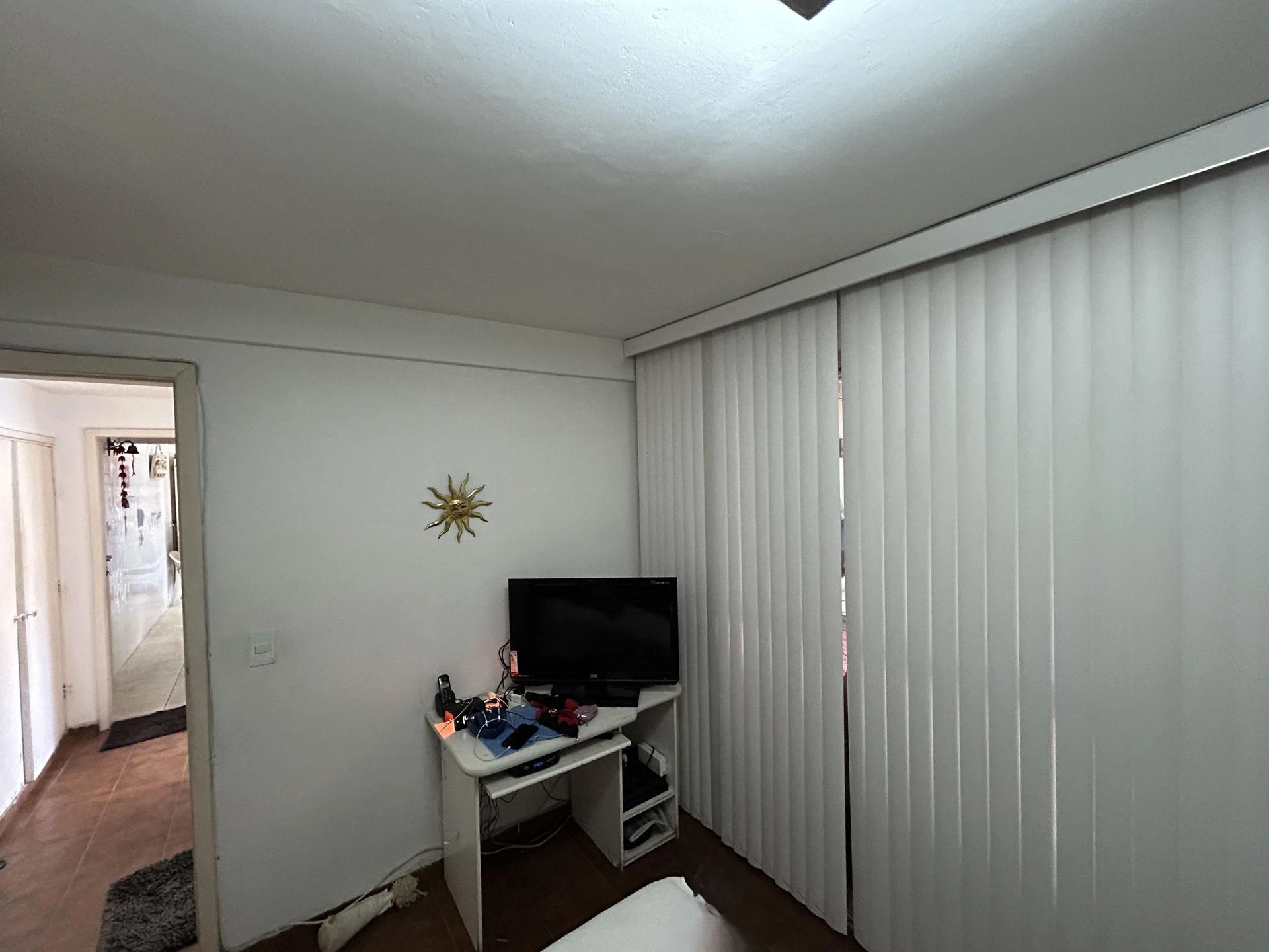 Furnished 4-bedroom rental apartment with 5 parking spaces — photo 4