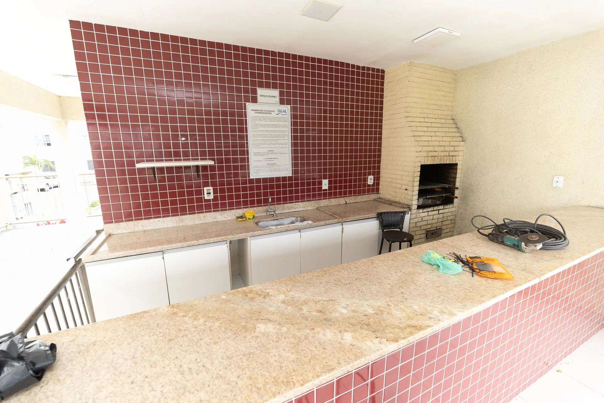 2-bedroom apartment in a building with a pool — photo 2