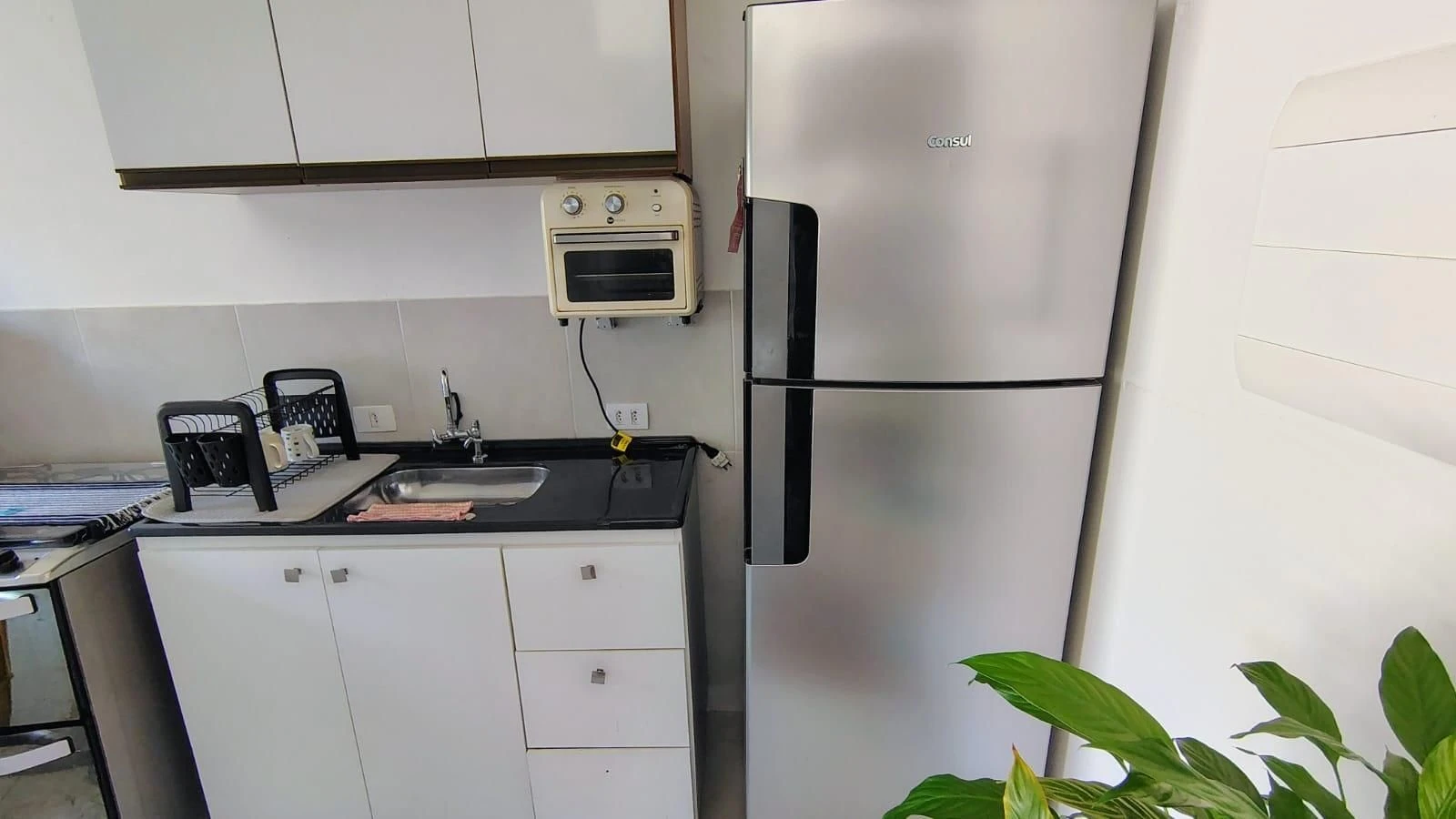 Furnished apartment, 50 m², with a grill on the balcony — photo 42