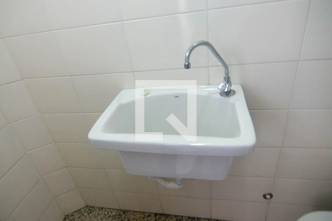 Apartamento sem mobília com 4 quartos e 4 banheiros — photo 55
