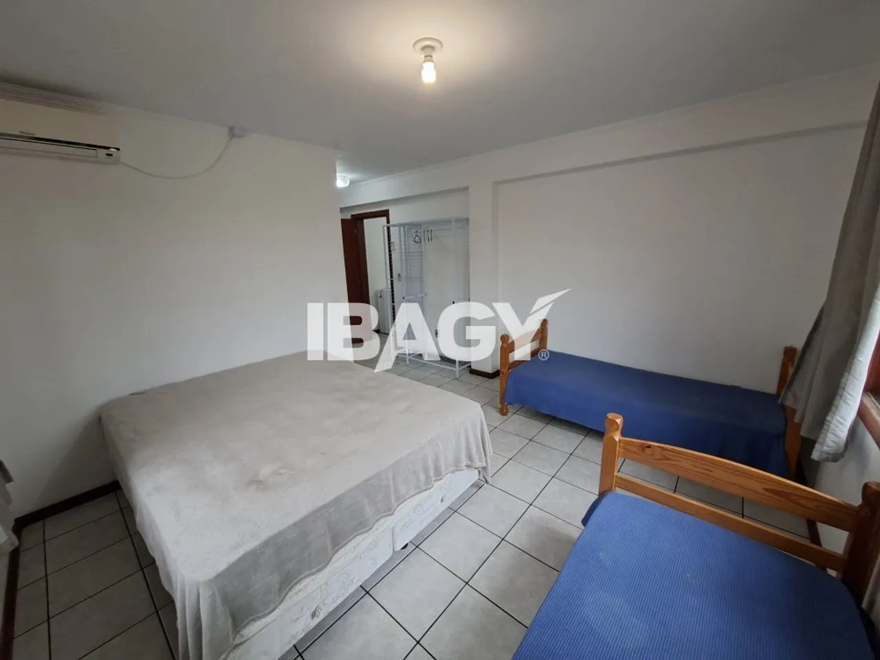 Washing machine in a 5-bedroom house, 372 m² — photo 20