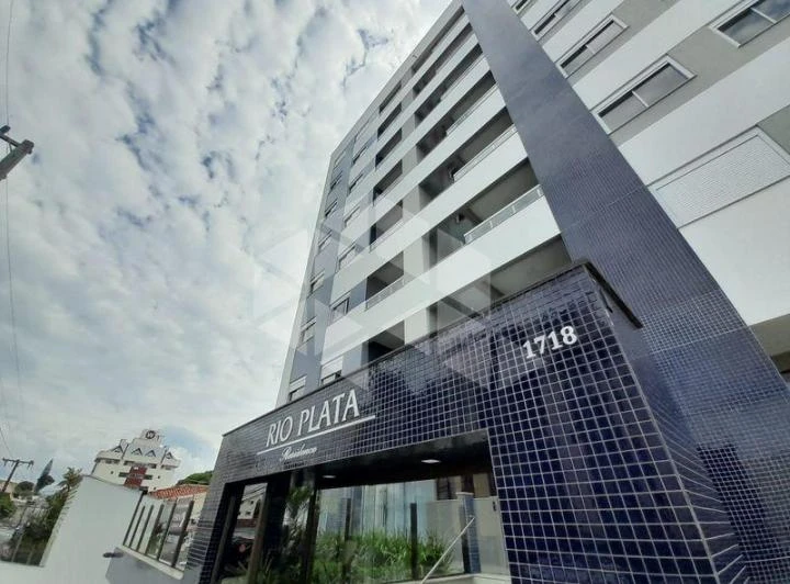 Apartamento de 2 dormitorios con suite y 68 m² — photo 2