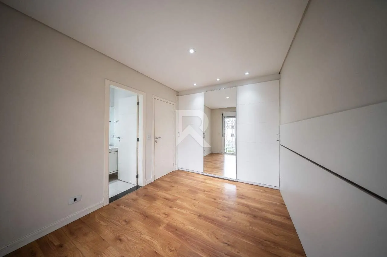 Casa com piscina, jardim e 4 quartos — photo 48
