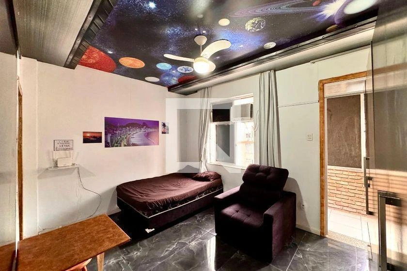 Furnished 35 m² apartment with 1 bedroom and 1 bathroom
