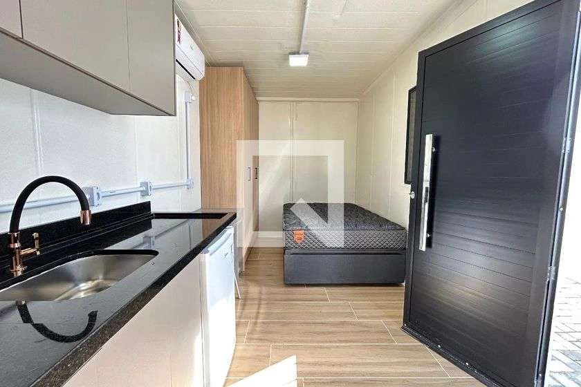 Casa para aluguel de 1 quarto com 15 m² e 1 banheiro