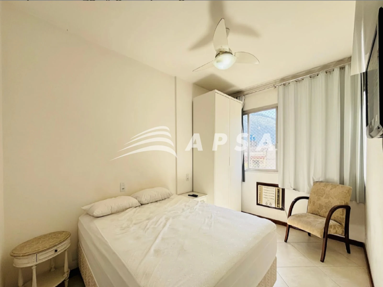 Furnished 2-bedroom apartment with 79 m² — photo 3