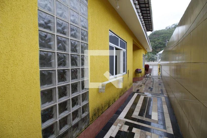 Apartamento de 260 m² com banheira e espaço de home office — photo 49