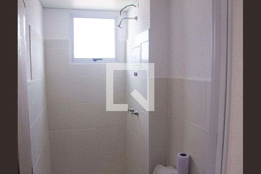 Apartamento alugado com 2 quartos, 1 banheiro e 43 m² — photo 4