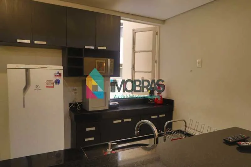 2-bedroom apartment with 3 bathrooms and an open-plan kitchen — photo 6
