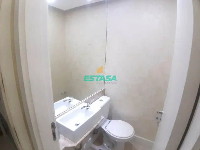 Apartment with 3 bedrooms and a closed kitchen with gas — photo 11