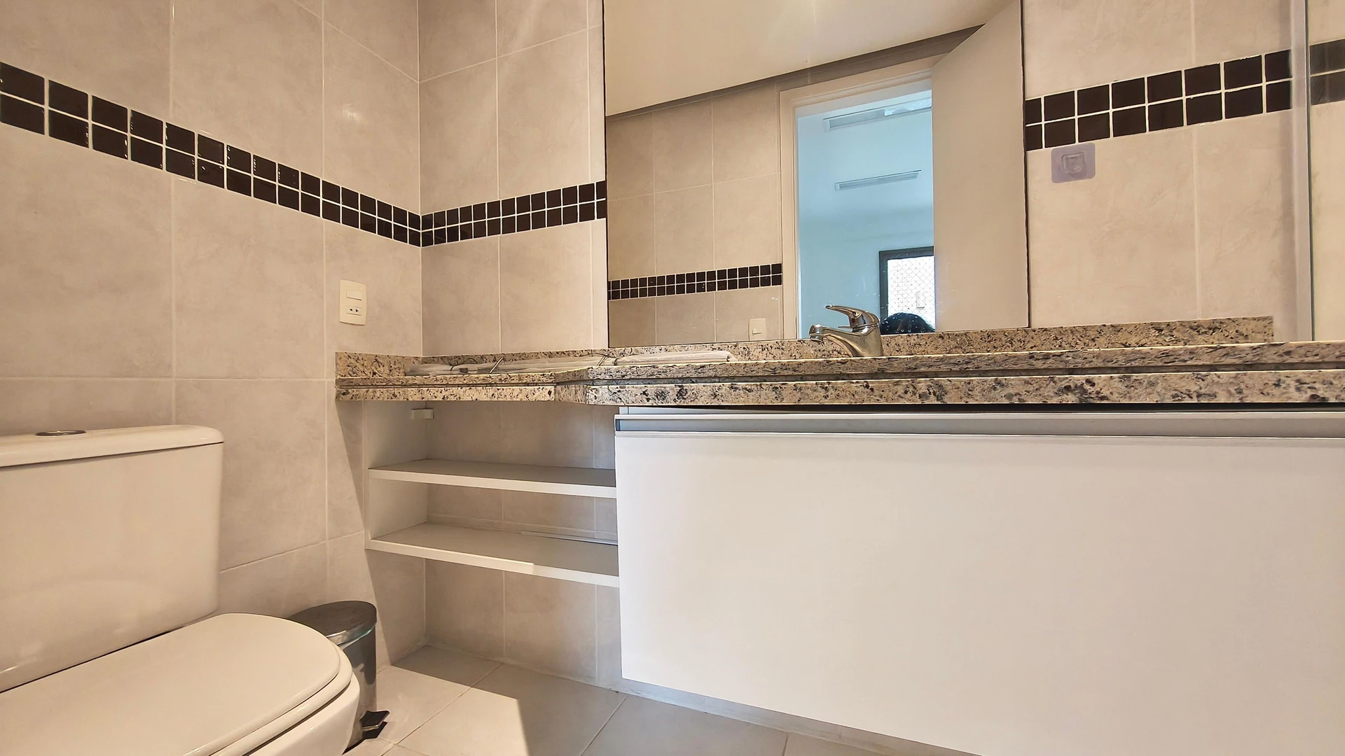 5-bedroom apartment with a washing machine in Rio de Janeiro — photo 68
