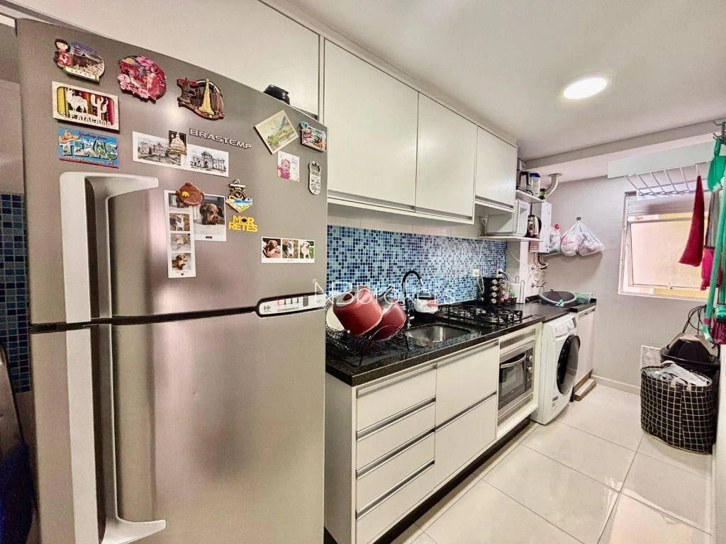 2-bedroom apartment with a washing machine in Curitiba — photo 42