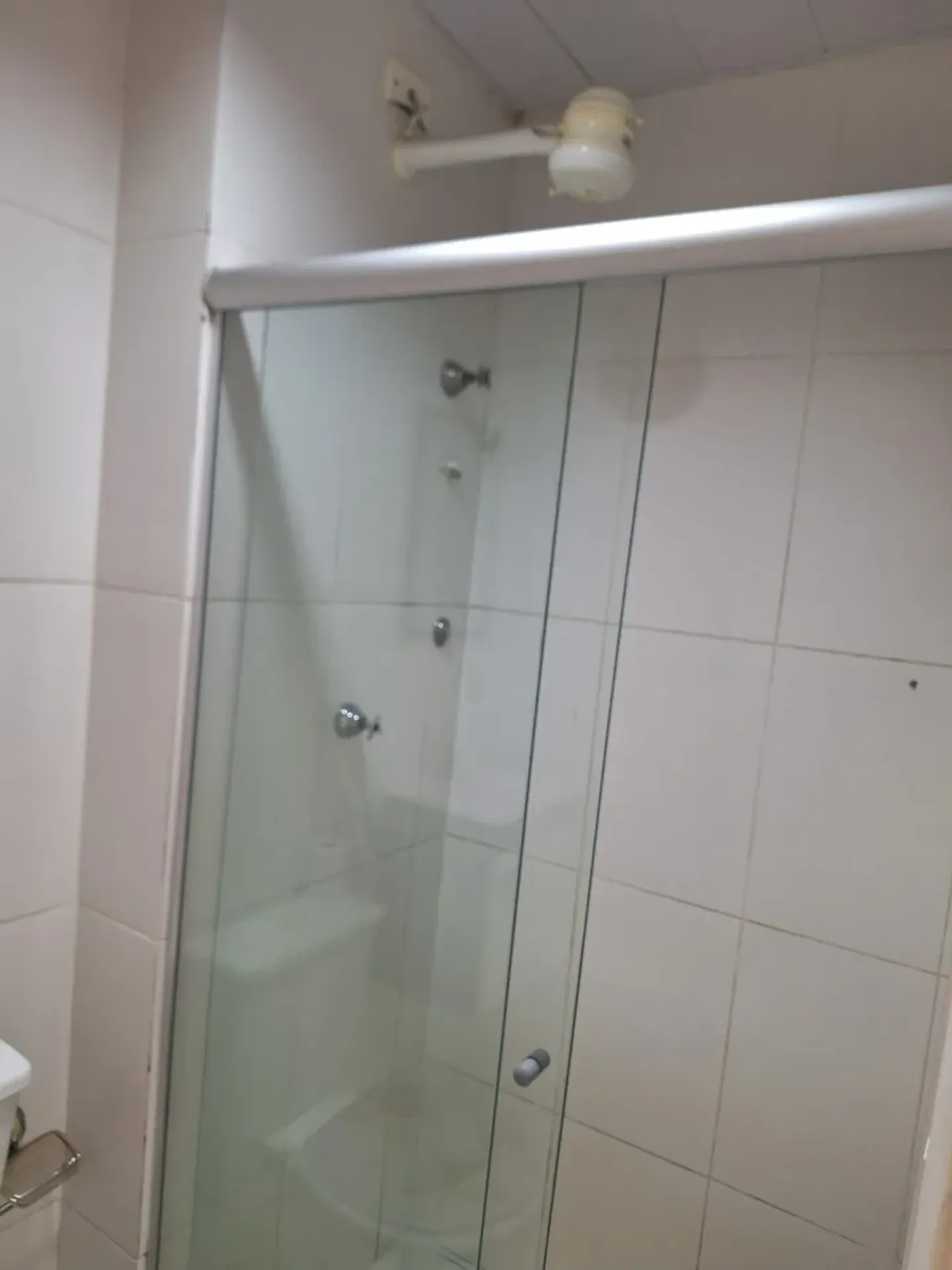 Unfurnished apartment with 2 bedrooms and 1 bathroom — photo 46
