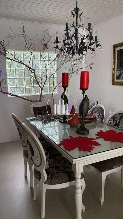 Casa com 3 quartos, 2 suítes e 600 m² — photo 4