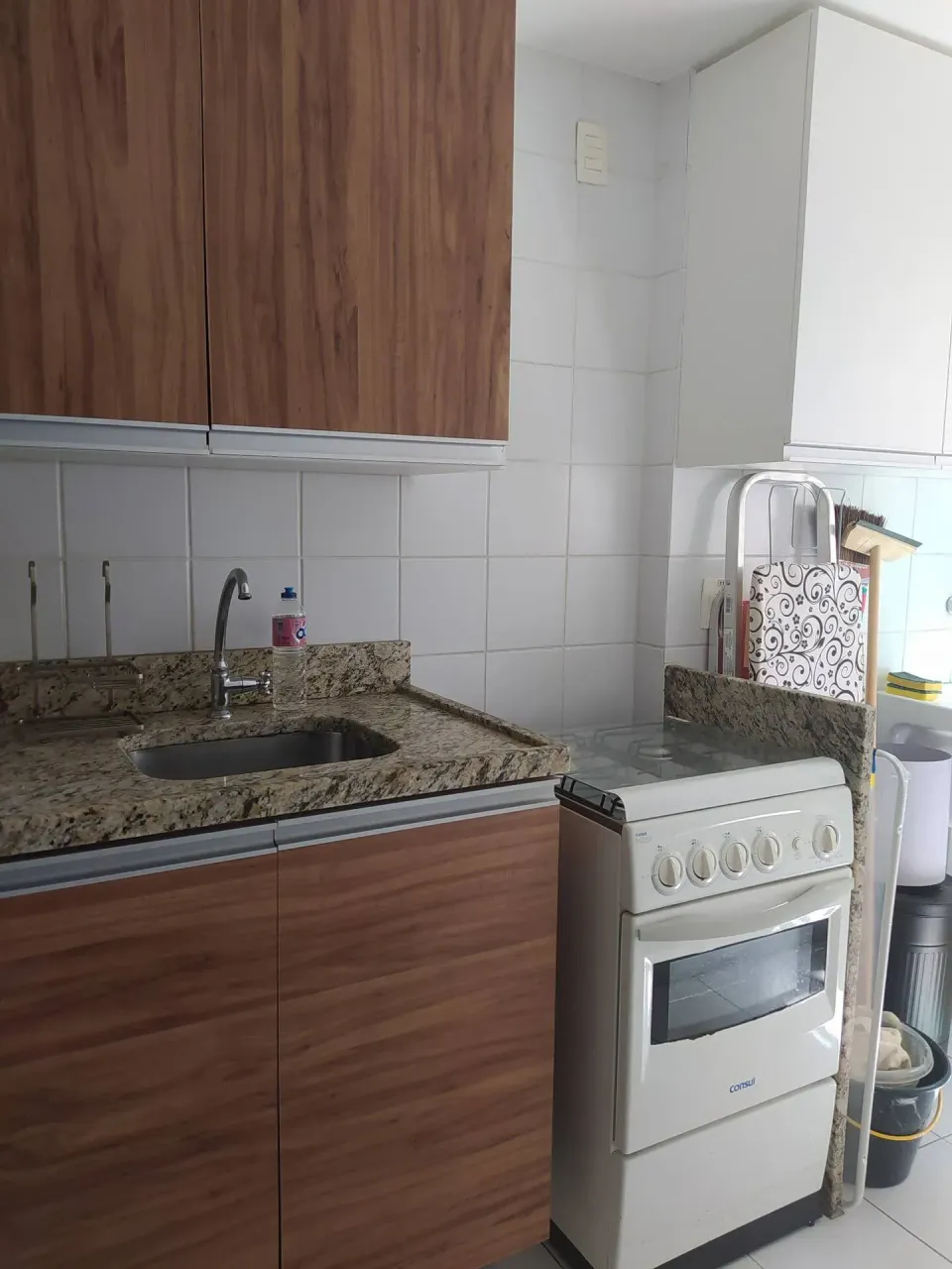 2-bedroom apartment with a balcony and enclosed kitchen — photo 18