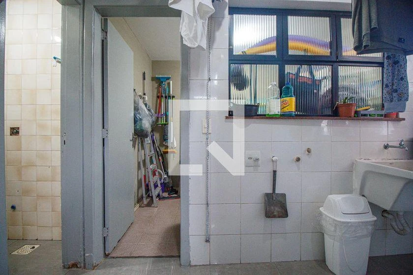 132 m² rental apartment with 2 bedrooms and 2 parking spaces — photo 44