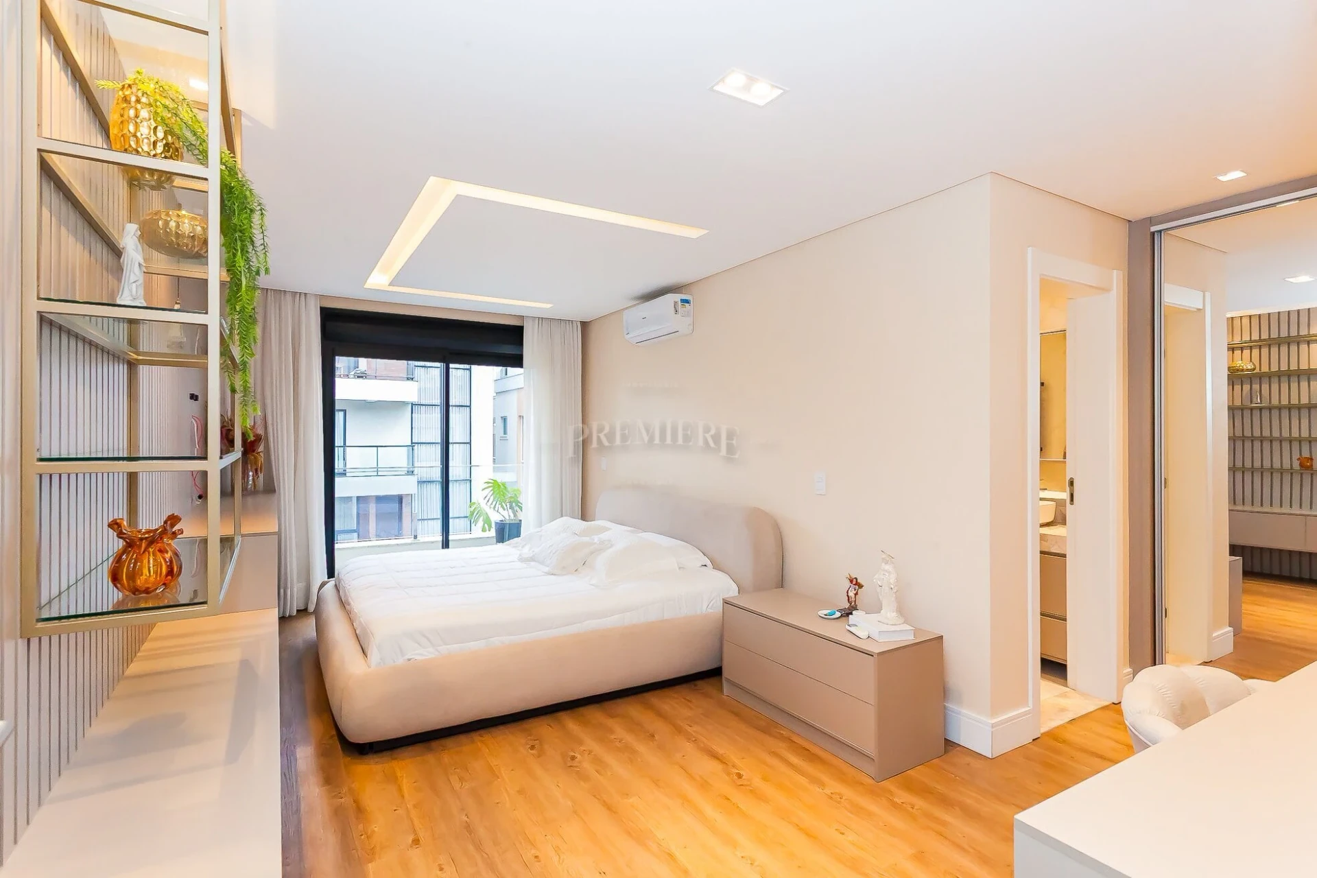 4-bedroom house with a home office in Curitiba — photo 6