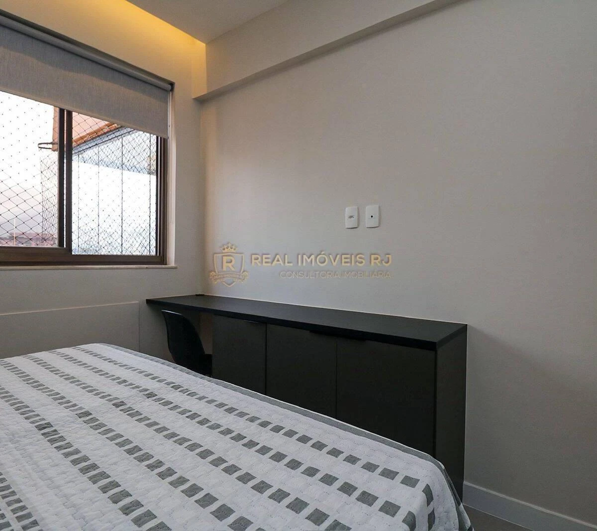Furnished 1-bedroom apartment with city views — photo 19