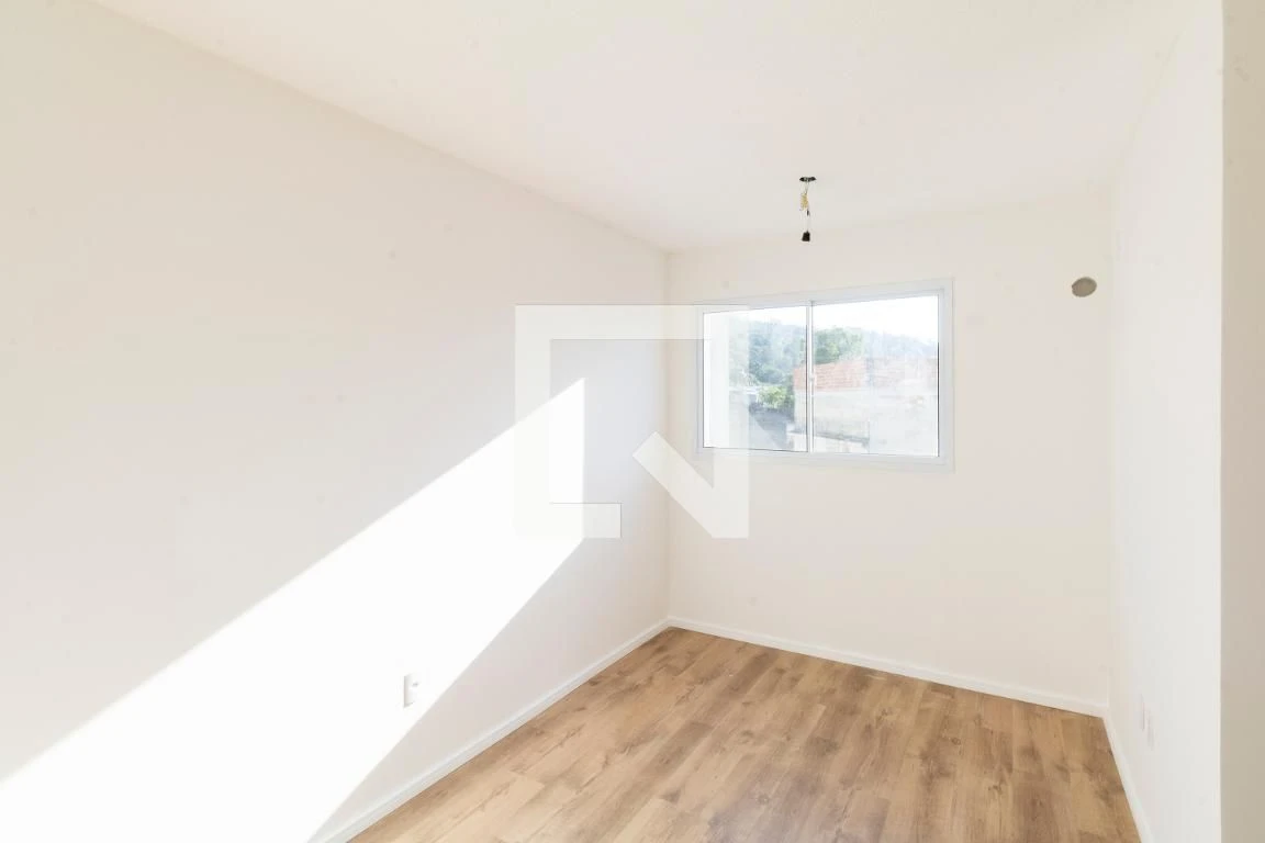 2-bedroom apartment with 1 bathroom, no parking — photo 11