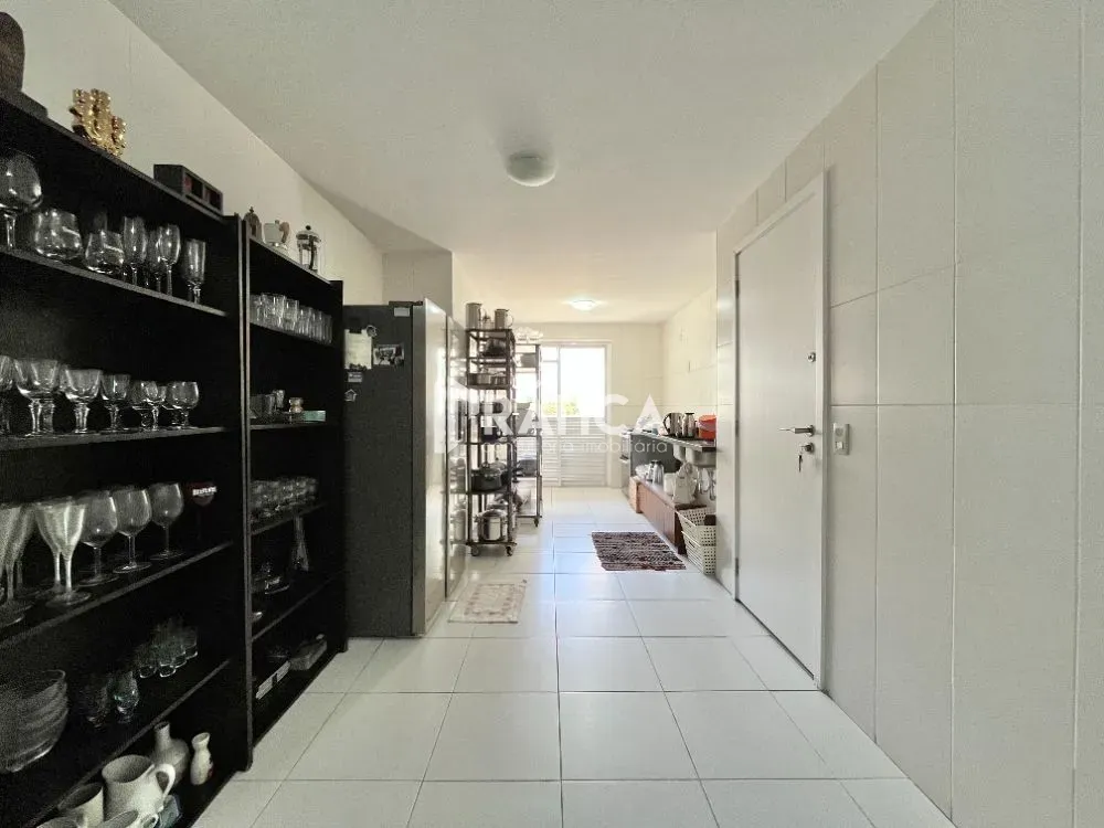 Unfurnished 4-bedroom apartment with balcony grill — photo 31