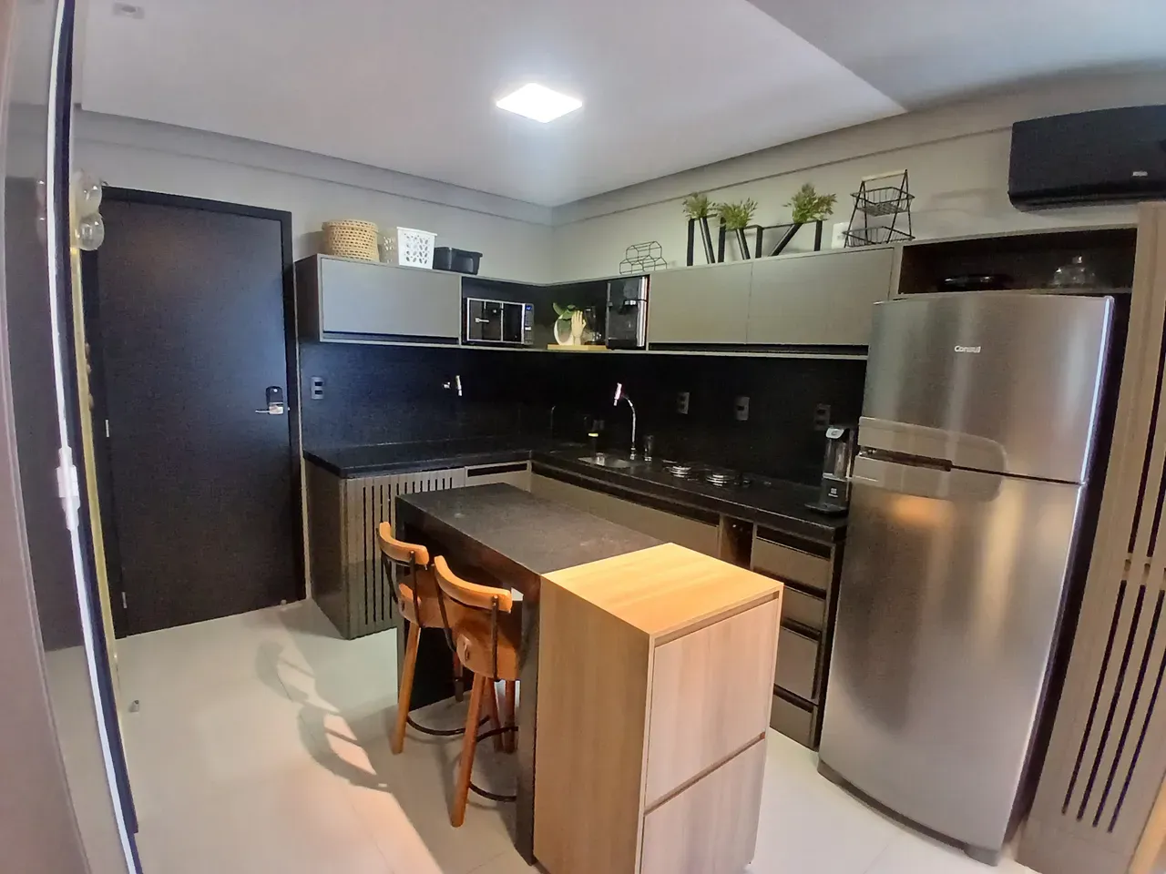Apartment on the 7th floor with floor-to-ceiling windows — photo 10