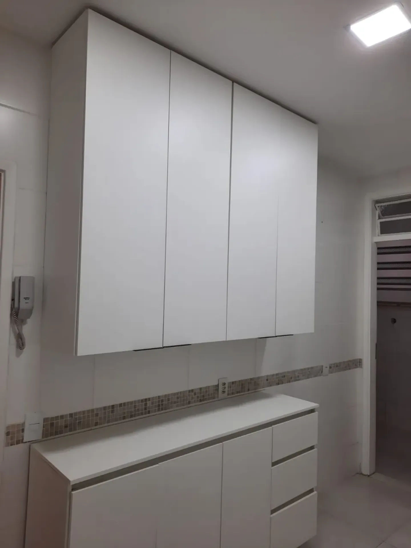 Квартира на 2-му поверсі з дерев'яною підлогою або ламінатом — photo 21