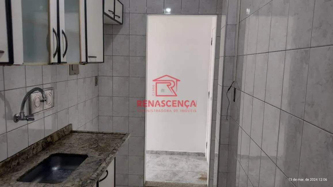 One-bedroom apartment with a washing machine — photo 8