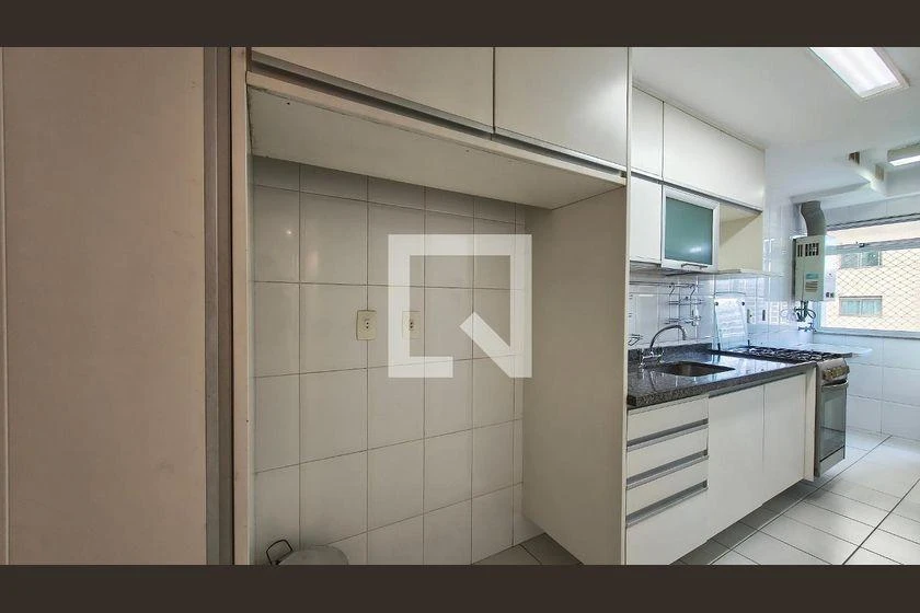Apartamento de 2 quartos com varanda de vidro — photo 15