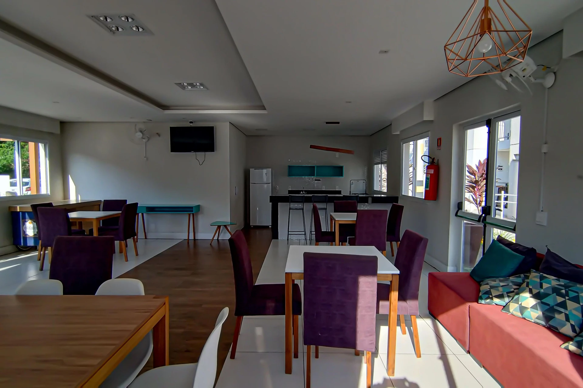 2-bedroom apartment with a mountain view in Rio de Janeiro — photo 30
