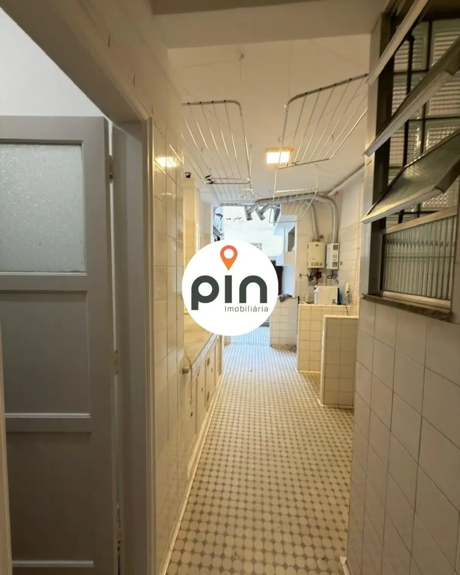 Apartamento para locação com 4 quartos e piso de madeira — photo 44