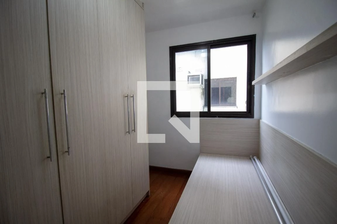 Apartamento sem mobília com 3 quartos e 5 banheiros — photo 34