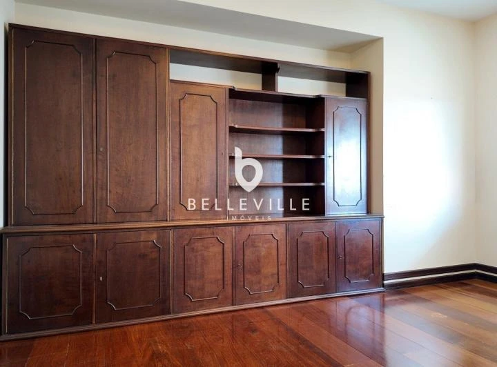 Apartamento de 4 dormitorios y 307 m² con 2 plazas — photo 8
