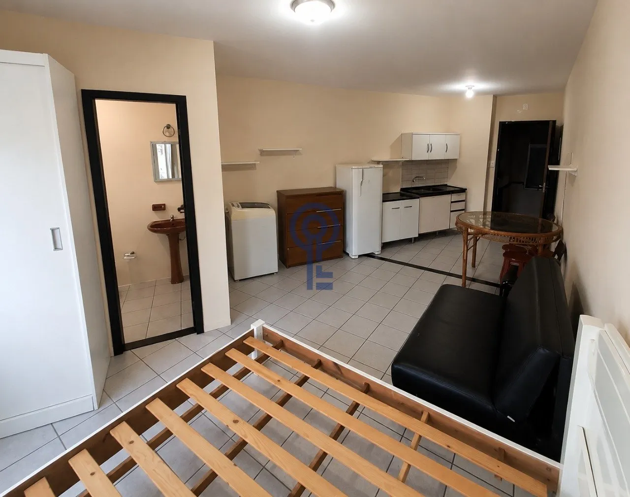 Furnished studio of 35 m² on the 2nd floor — photo 9