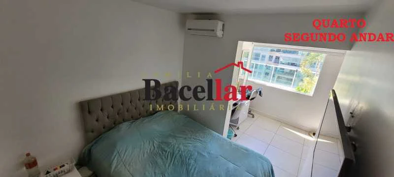 Furnished 203 m² apartment with enclosed balcony — photo 10