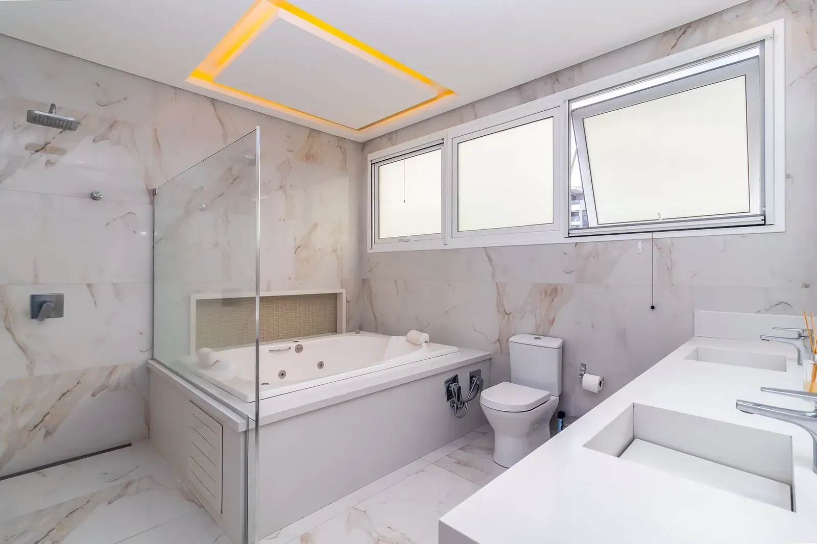Casa amueblada con 5 suites y 700 m² — photo 32