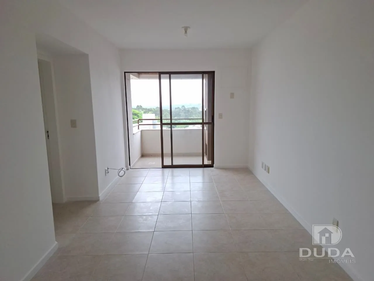 2-bedroom apartment with a mountain view in Florianópolis — photo 6