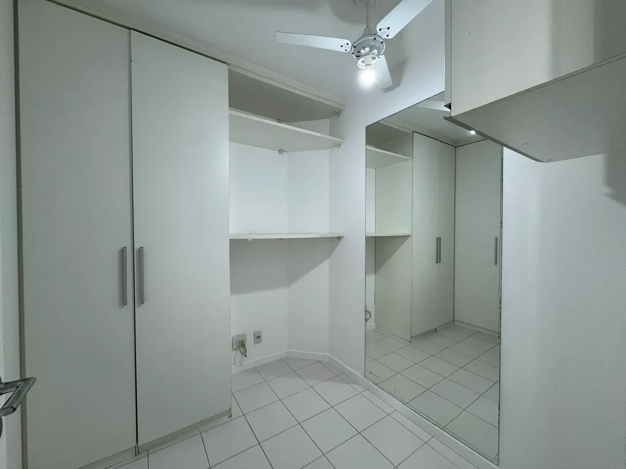 Unfurnished apartment with 4 bedrooms and 5 baths — photo 36