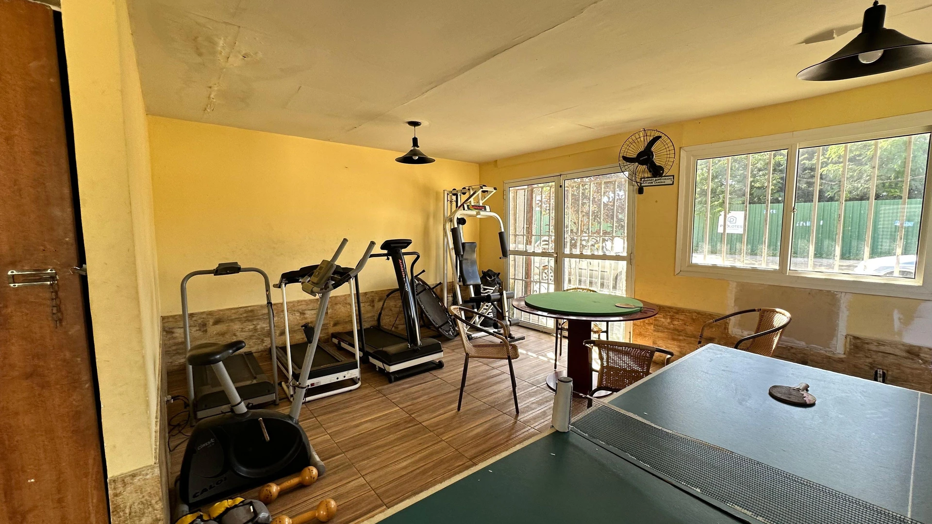 Furnished house with 2 bedrooms and 1 en-suite — photo 10