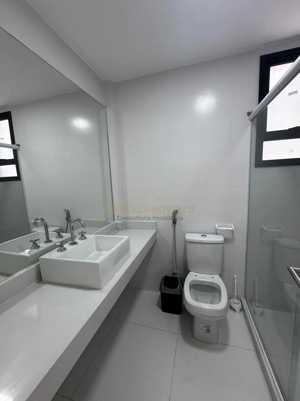 Casa de 5 quartos com cozinha americana e 3 banheiros — photo 10
