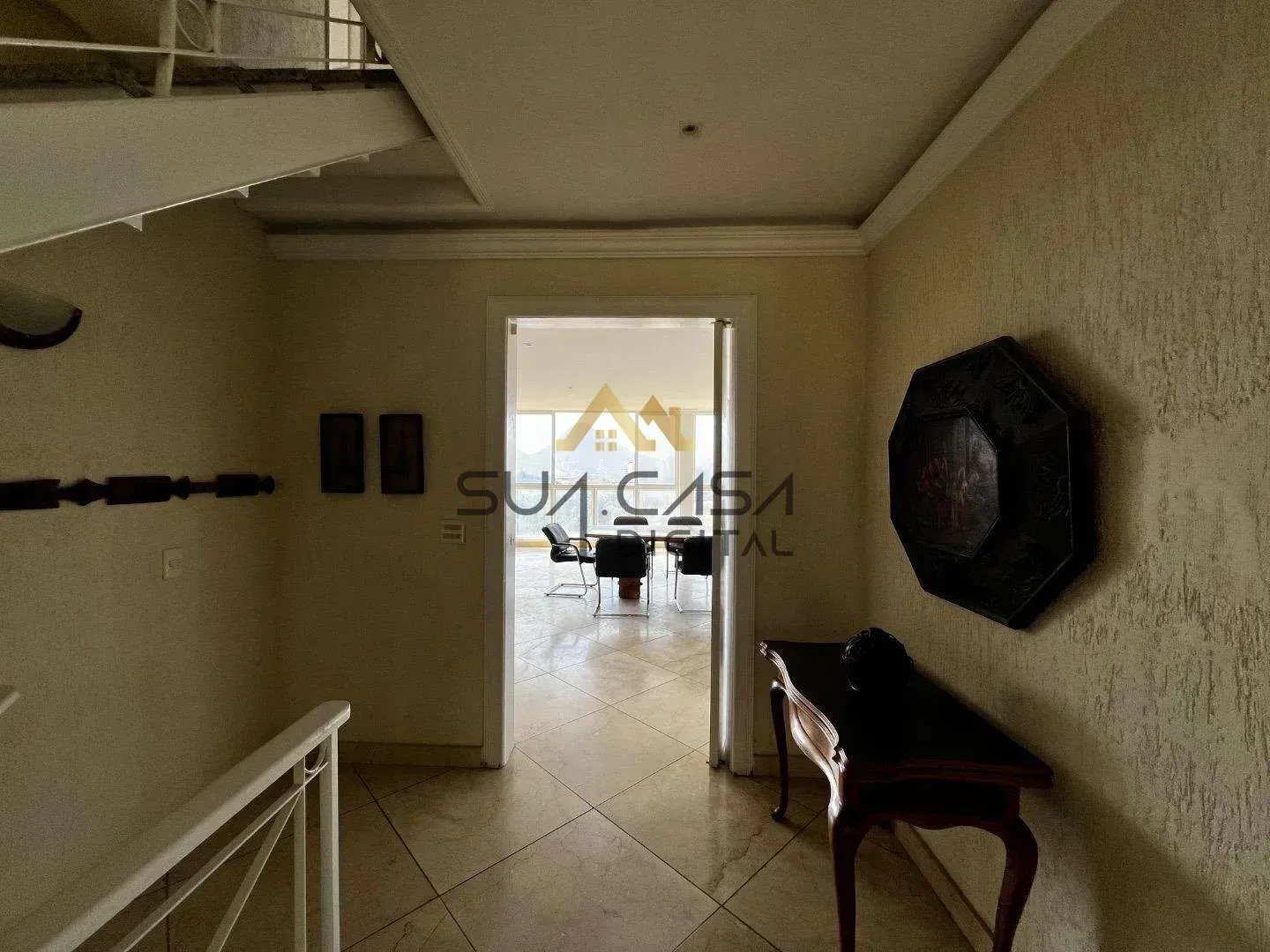 House with 5 bedrooms, 5 bathrooms and built-in wardrobes — photo 27
