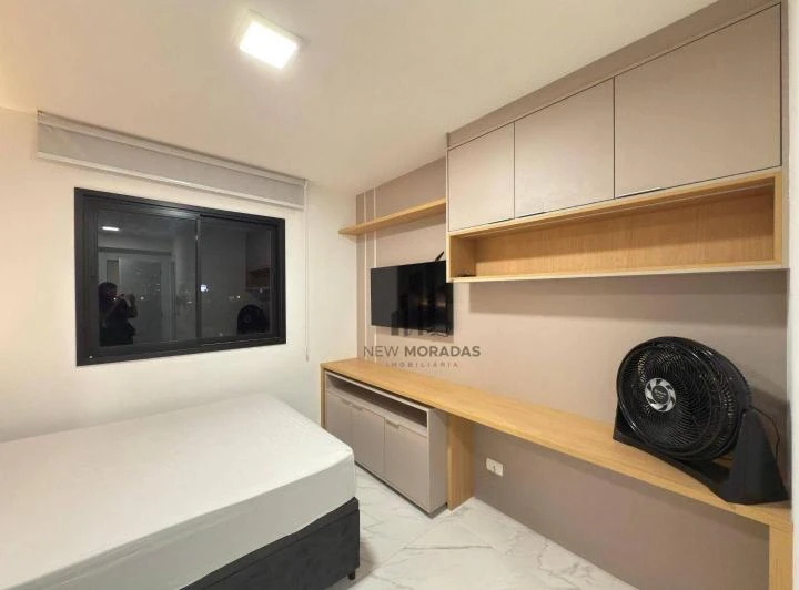 17 m² studio with 1 parking spot and a private-use pool — photo 6