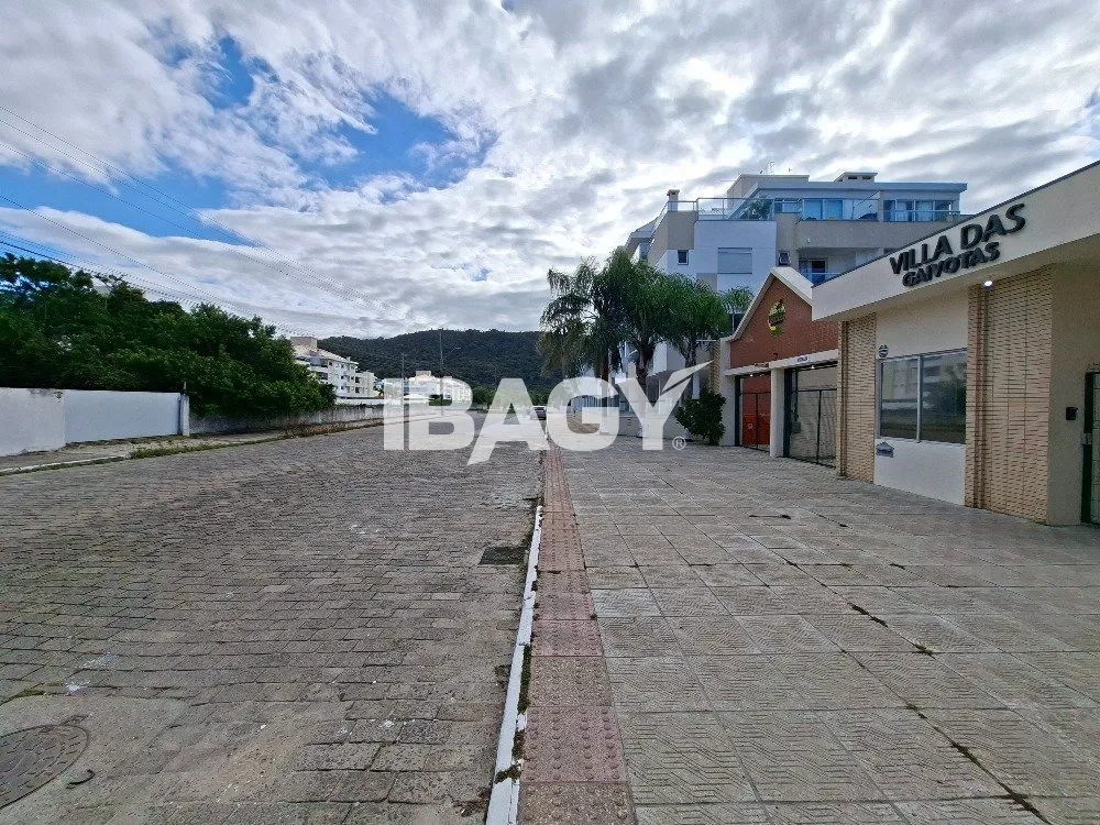 Apartamento de 2 dormitórios com piscina ao ar livre — photo 41