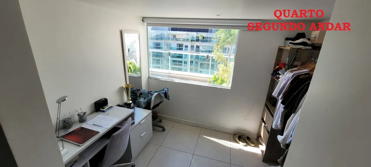 Furnished 3-bedroom apartment with enclosed glass balcony — photo 16