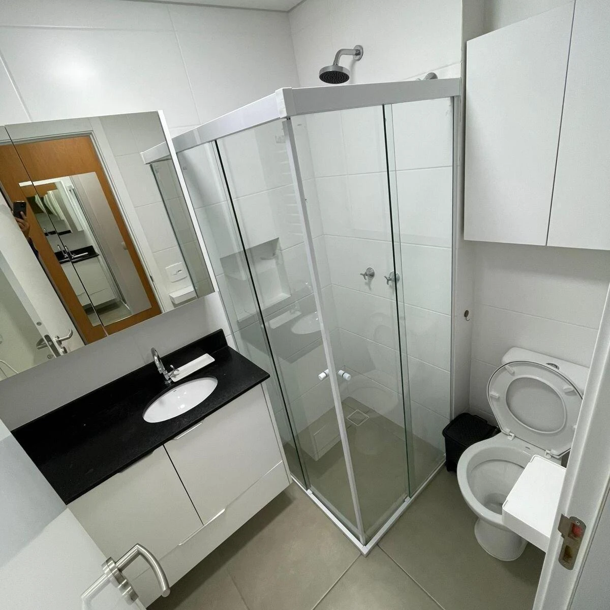 One-bedroom apartment with a dryer — photo 7