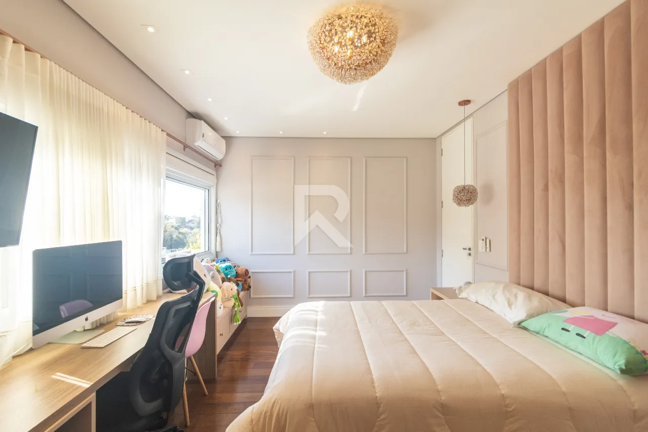 House with open-plan kitchen and 400 m², 4 bedrooms — photo 35