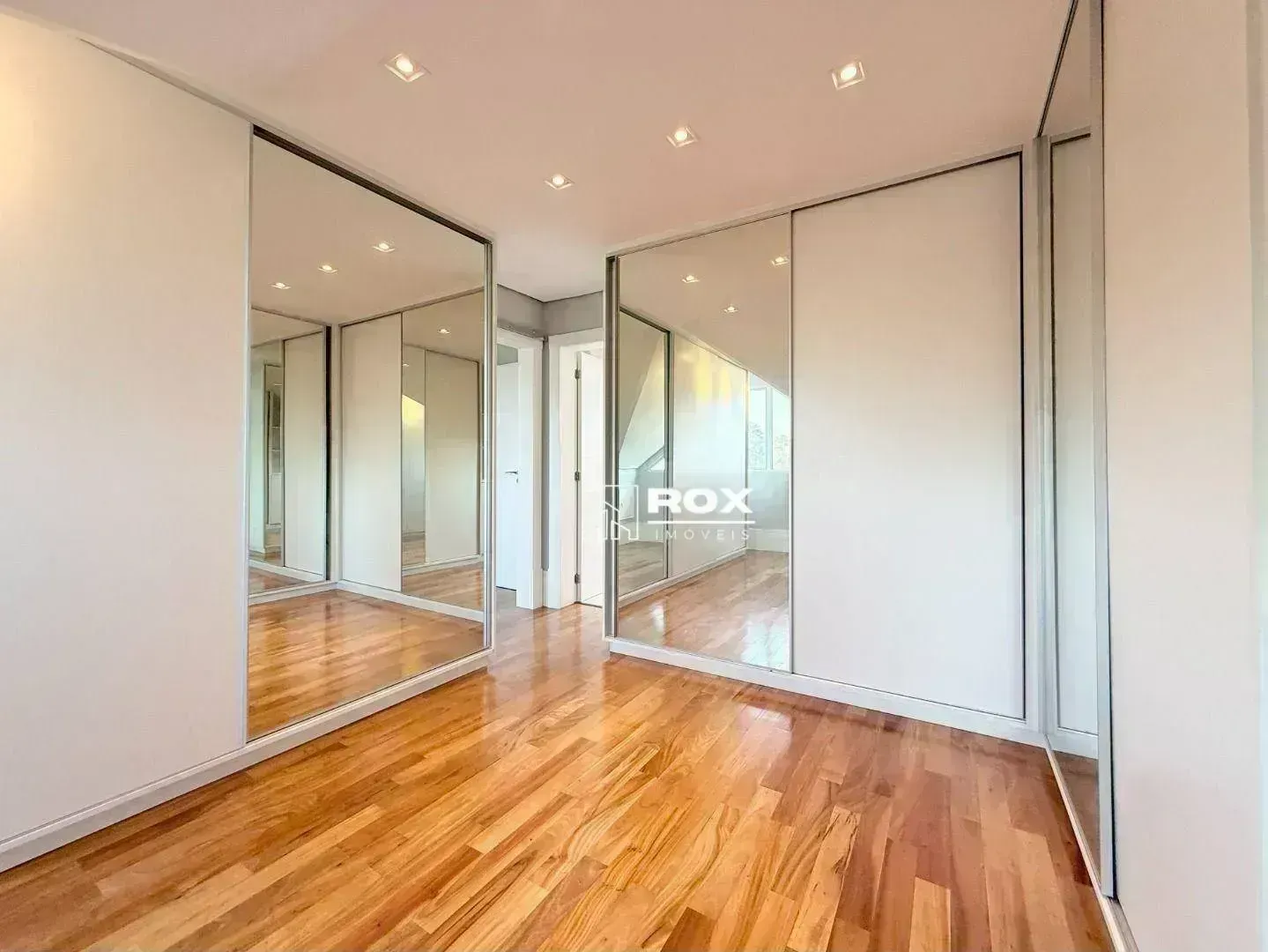 Ground-floor house with 5 en-suite bedrooms — photo 44