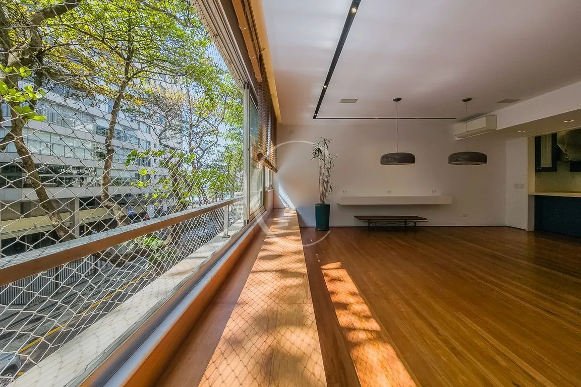 Мебльована квартира 239 м² з 3 спальнями та 2 паркомісцями — photo 3