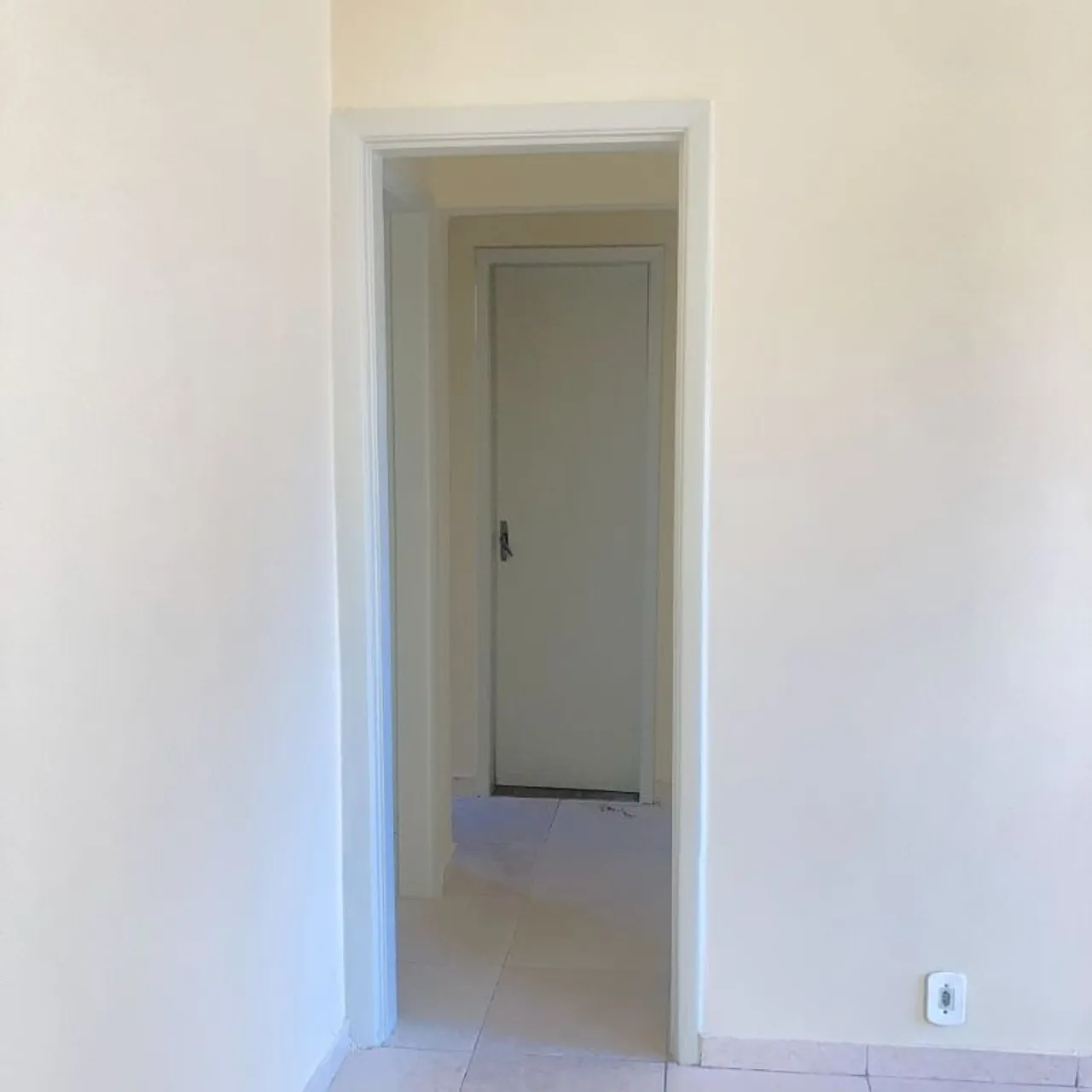 Unfurnished apartment with 2 bedrooms and 2 bathrooms — photo 12