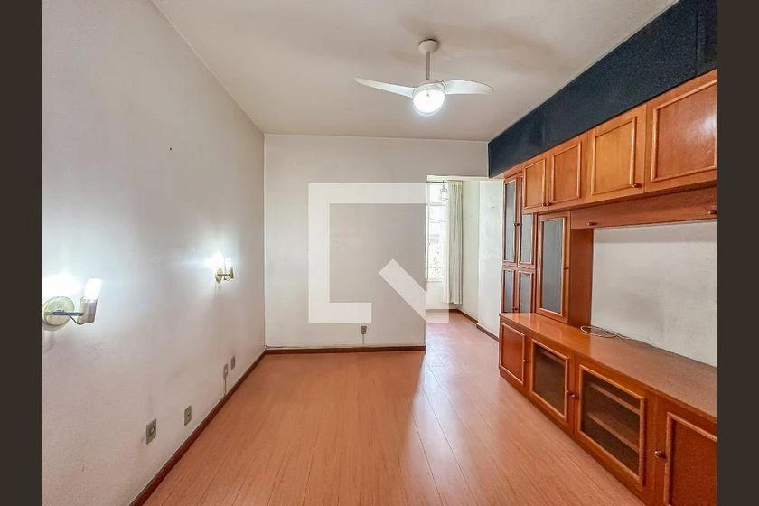 3-bedroom apartment with a bathtub — photo 48